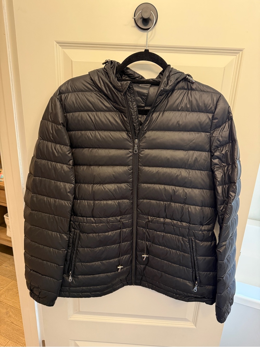 BE by Blanc Noir - Lightweight Packable Hooded Puffer Jacket - Black